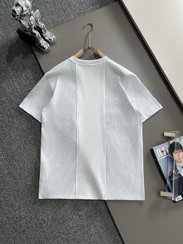 ブランドTシャツ背面デザイン